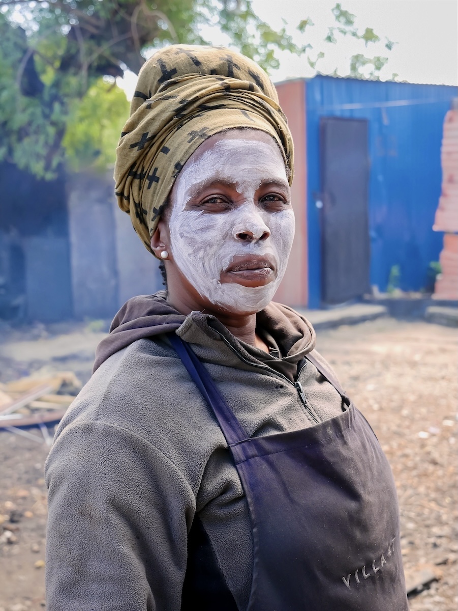 White Ginger Langa Woman Pictorial   Class A 20260121